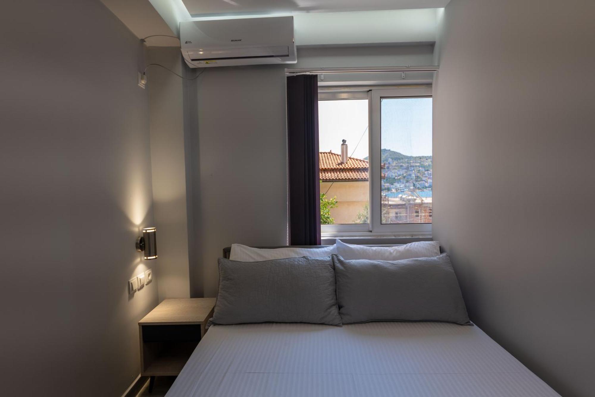 Hotel Porti Sarandë エクステリア 写真