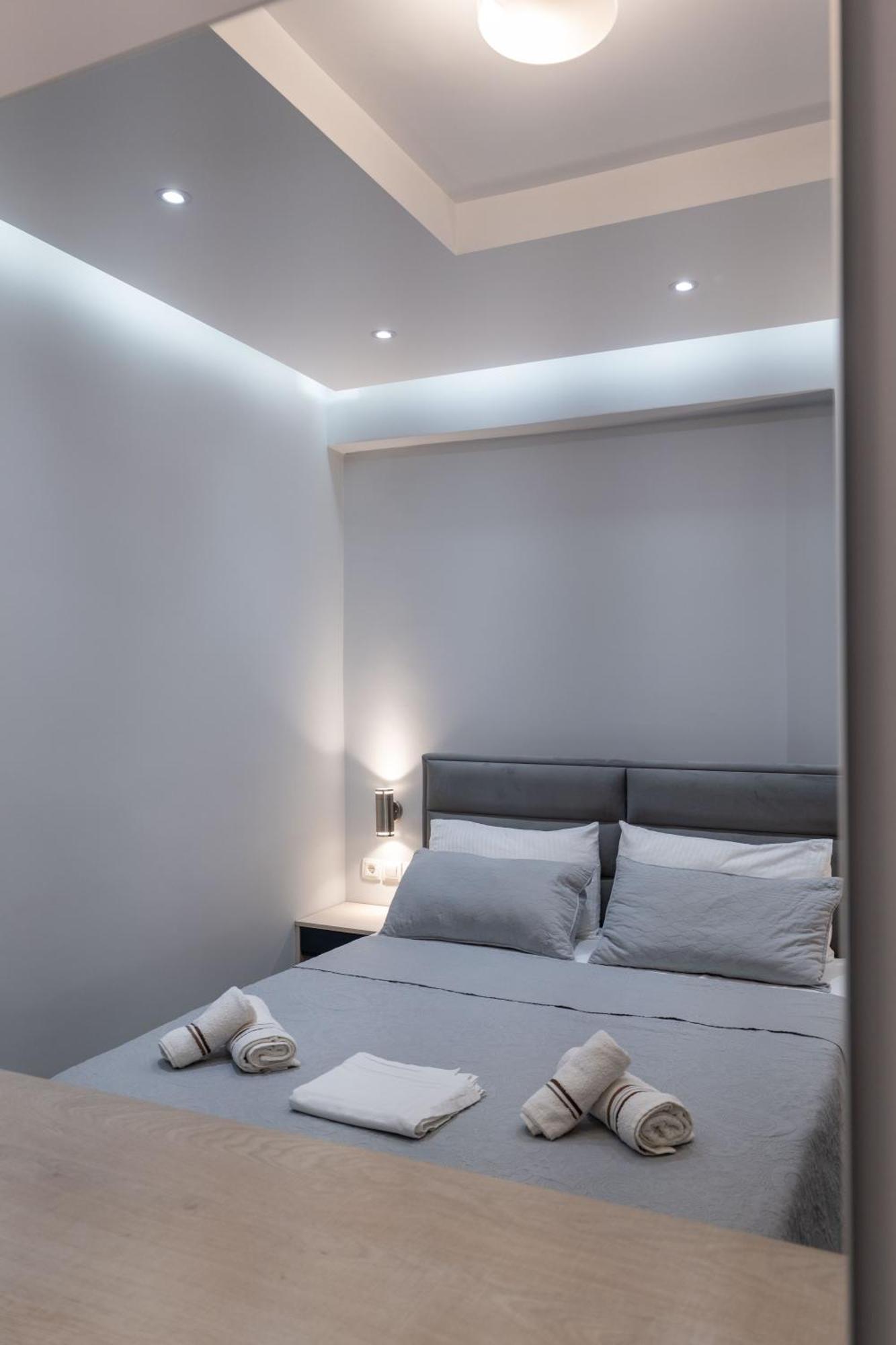 Hotel Porti Sarandë エクステリア 写真