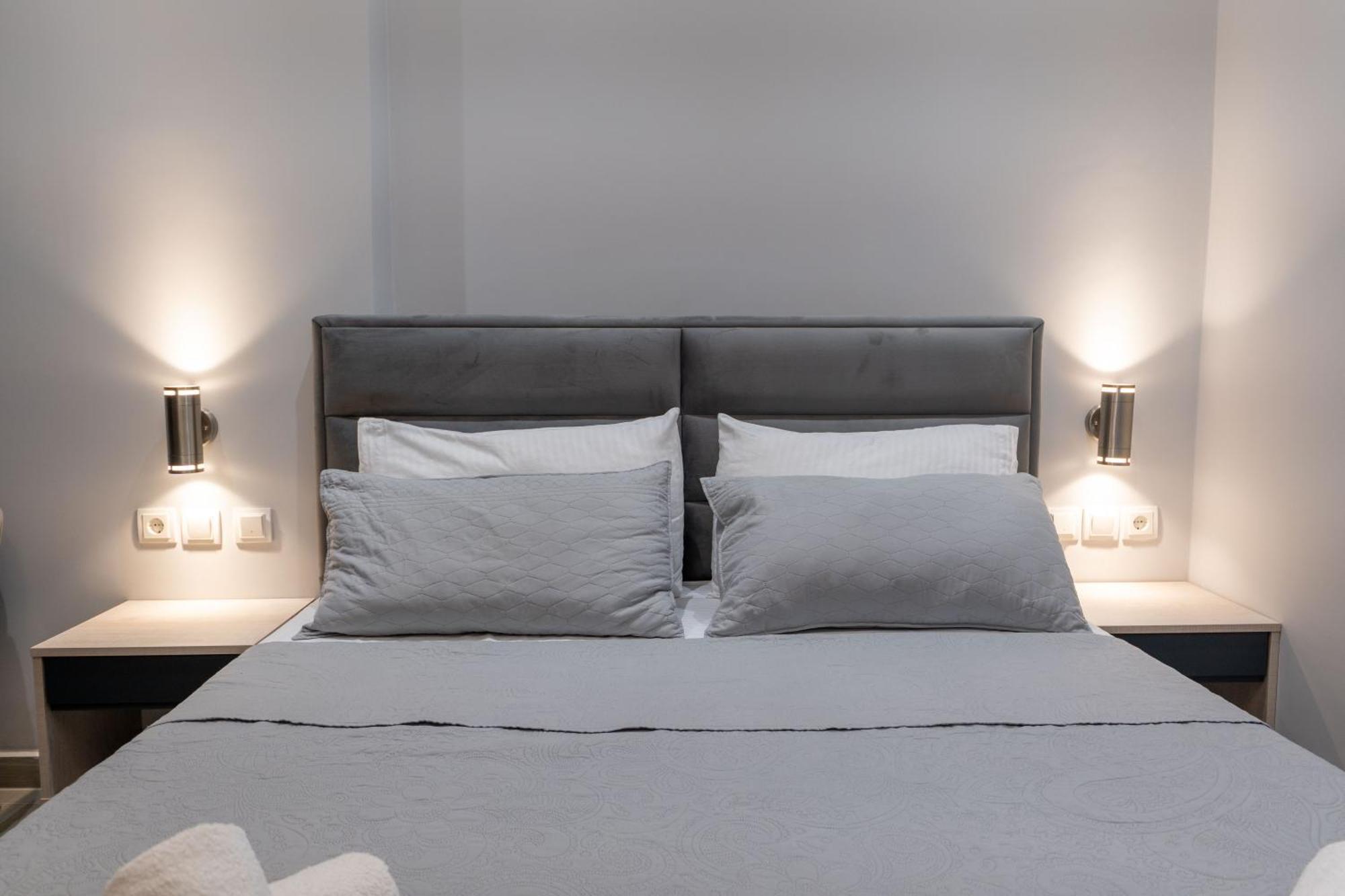 Hotel Porti Sarandë エクステリア 写真