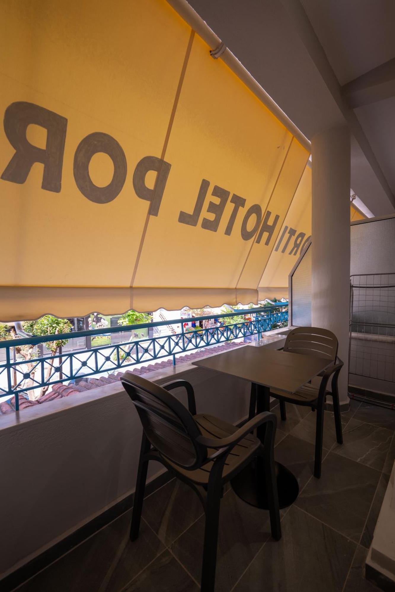 Hotel Porti Sarandë エクステリア 写真
