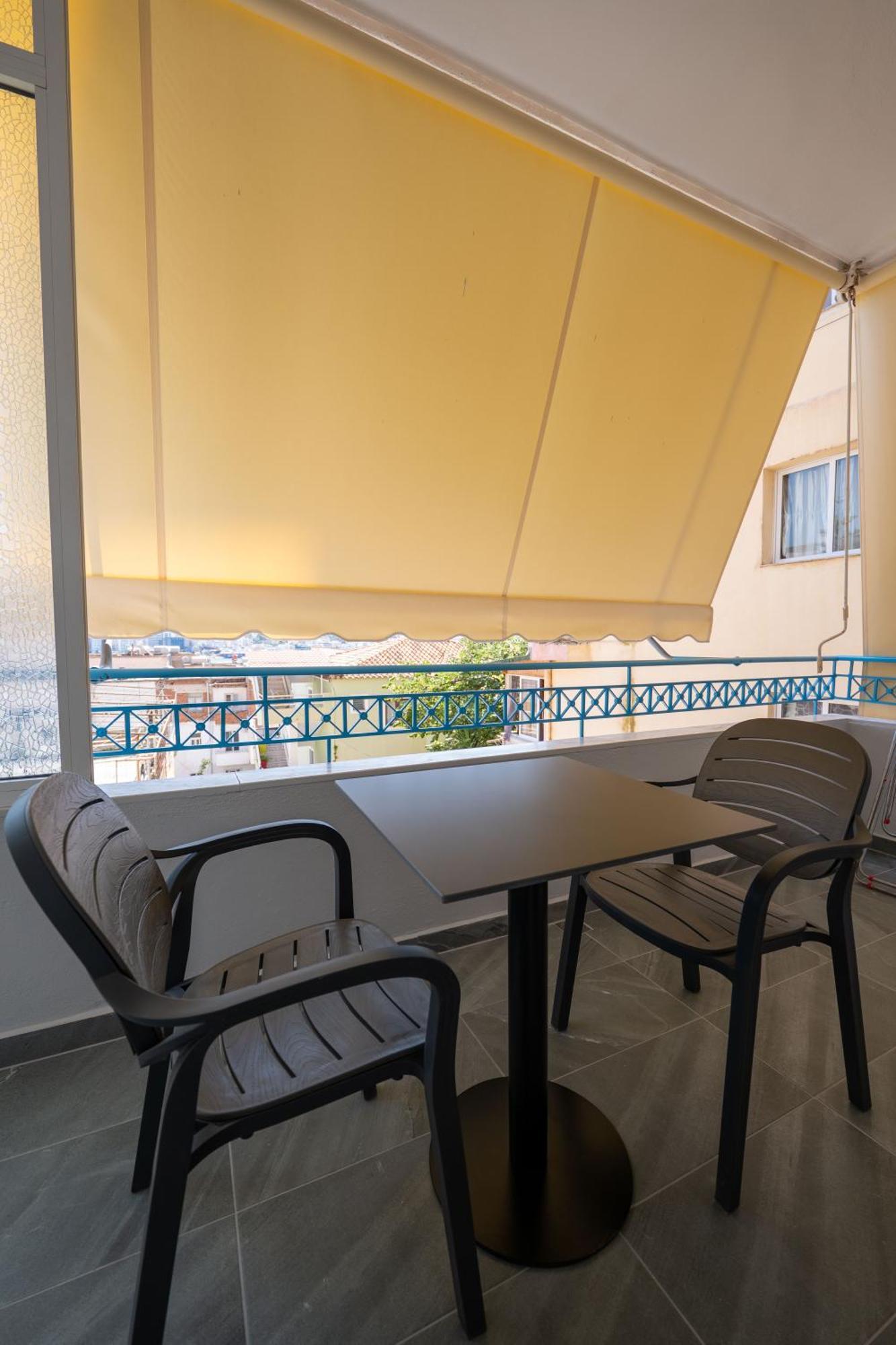 Hotel Porti Sarandë エクステリア 写真