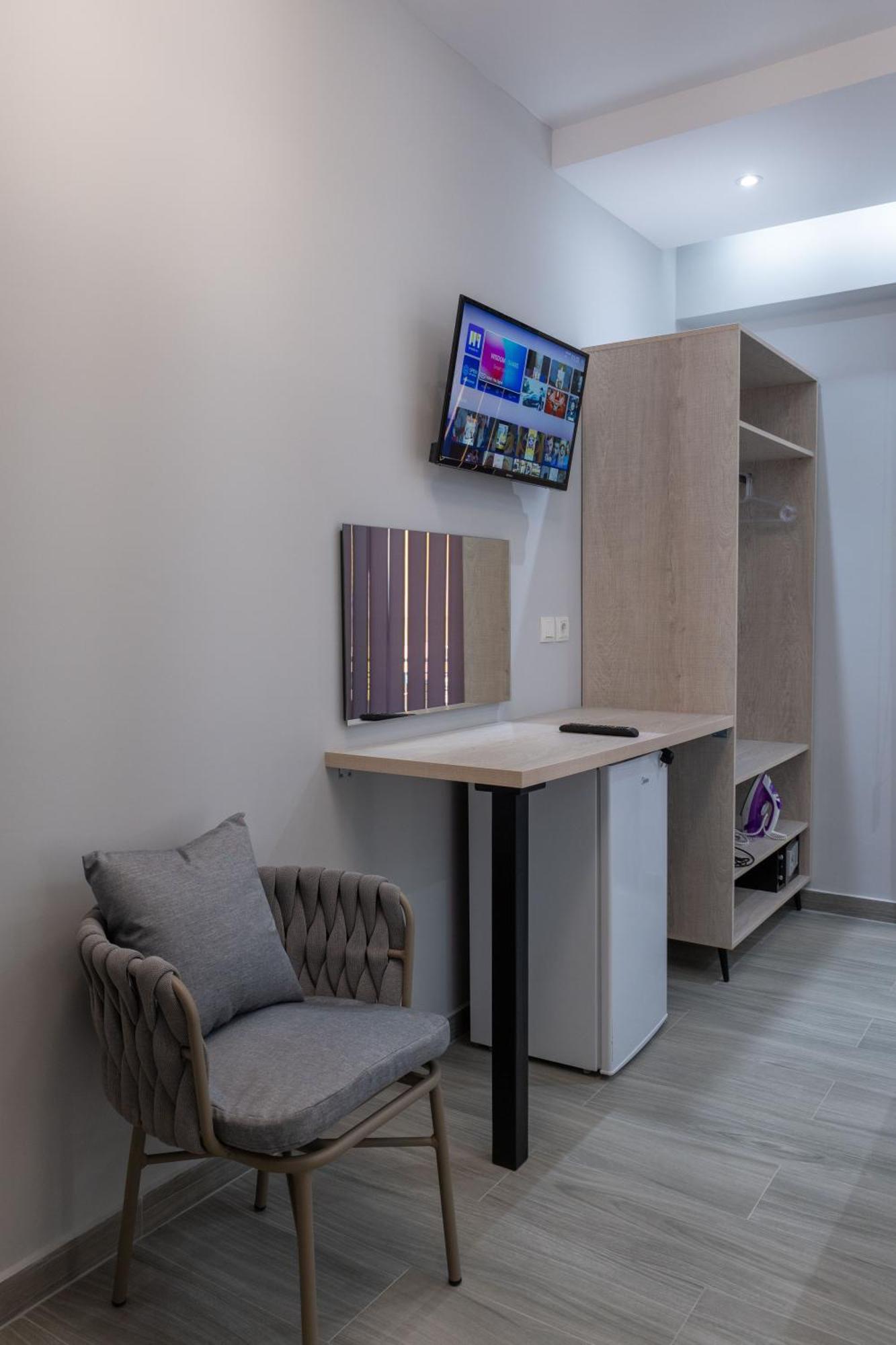 Hotel Porti Sarandë エクステリア 写真
