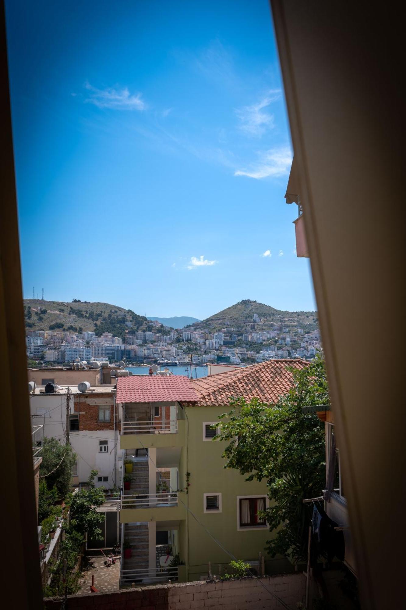 Hotel Porti Sarandë エクステリア 写真