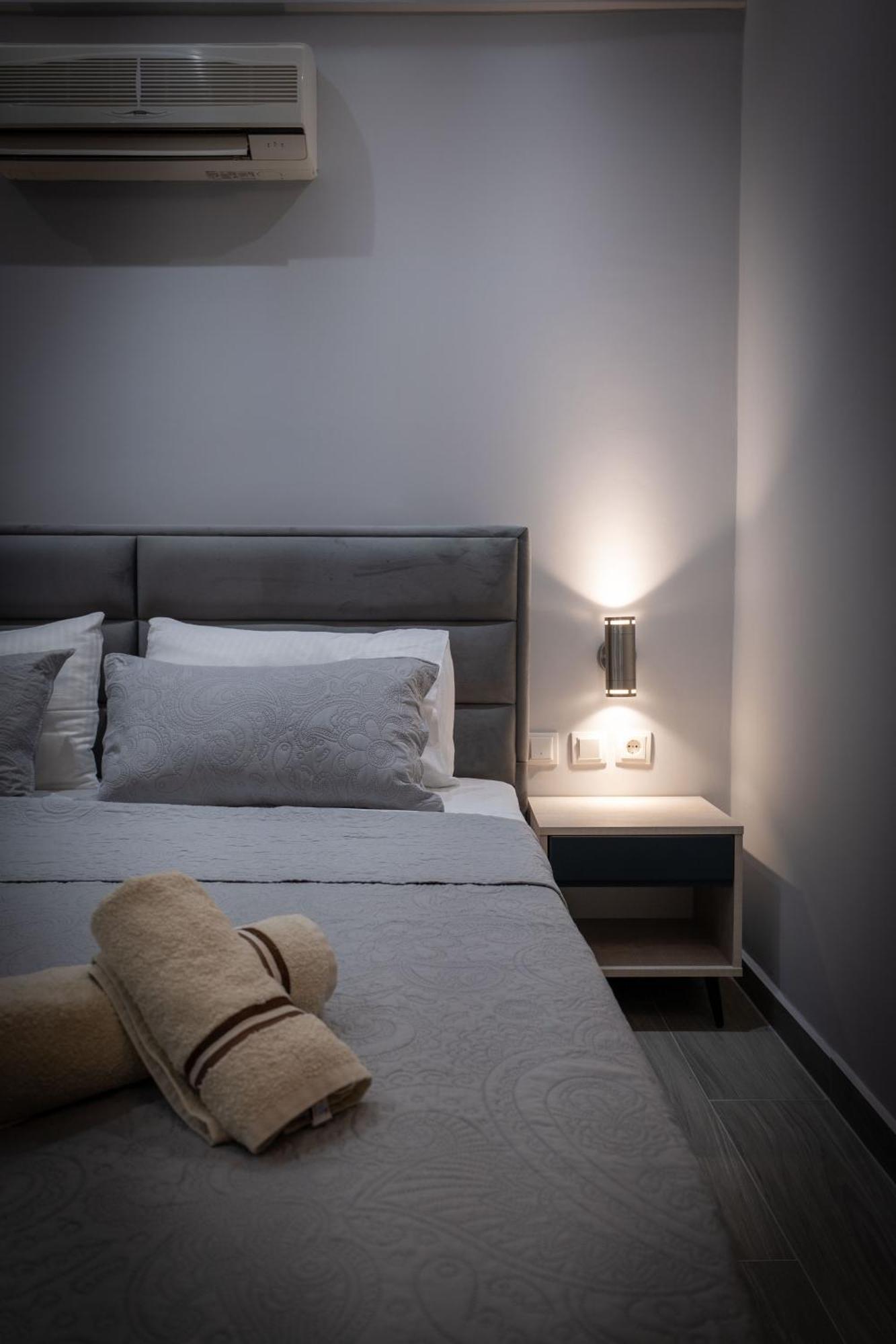 Hotel Porti Sarandë エクステリア 写真