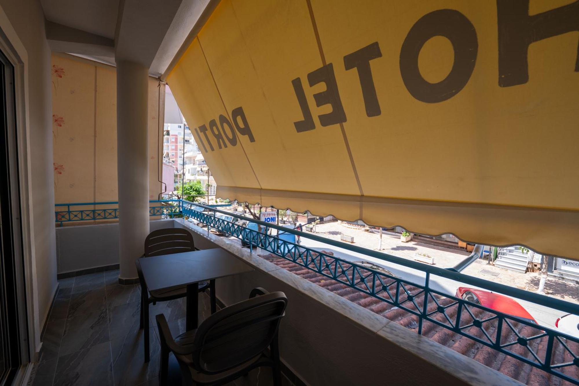 Hotel Porti Sarandë エクステリア 写真