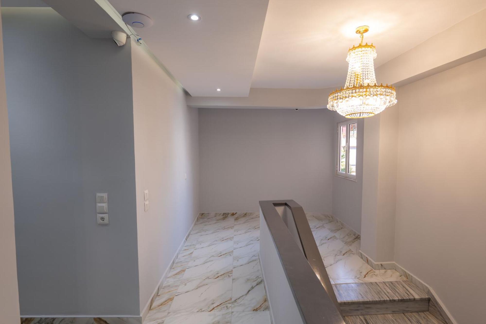 Hotel Porti Sarandë エクステリア 写真