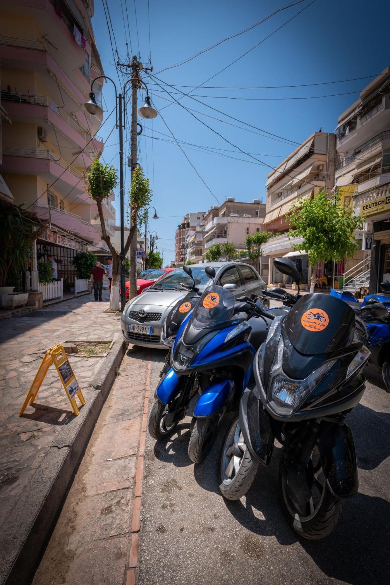 Hotel Porti Sarandë エクステリア 写真