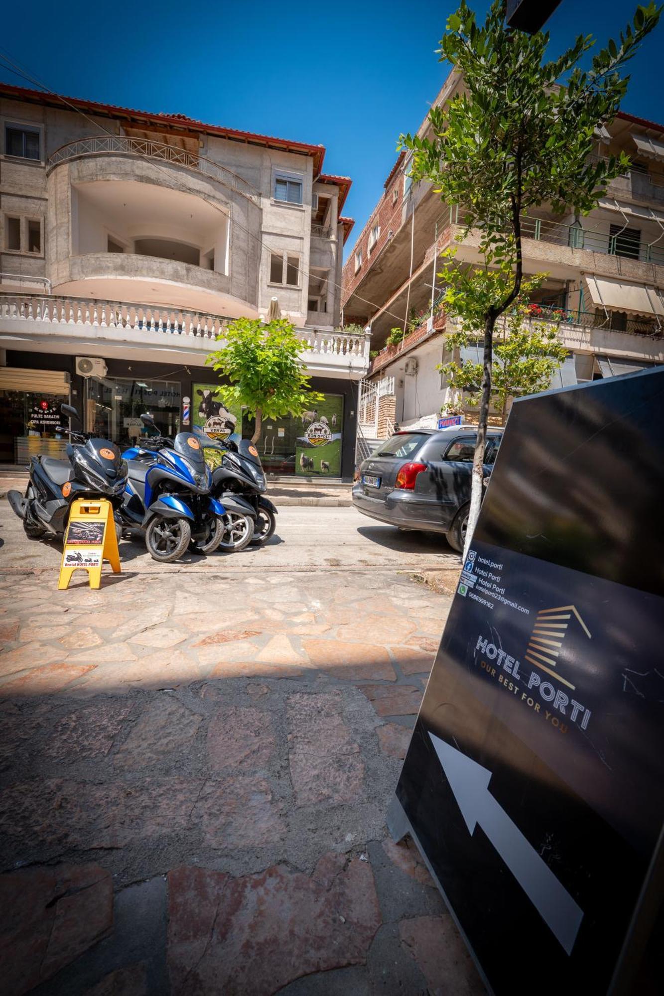 Hotel Porti Sarandë エクステリア 写真